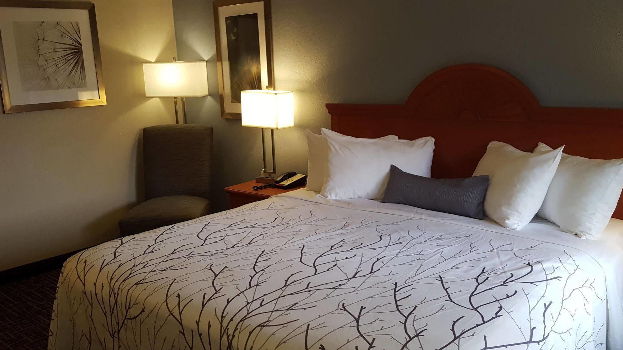 Red Roof Inn Morton Grove Екстер'єр фото
